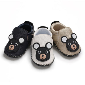 Why Choose Non-Slip Toddler Shoes for Your Little One